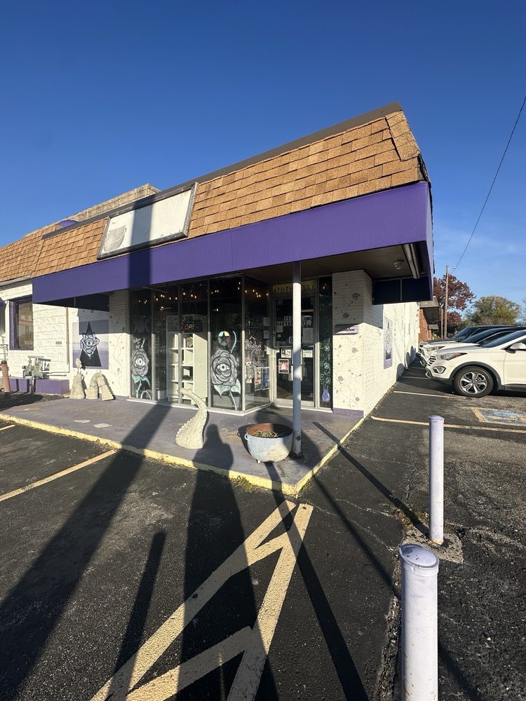 Social spots from Spiritual Rose