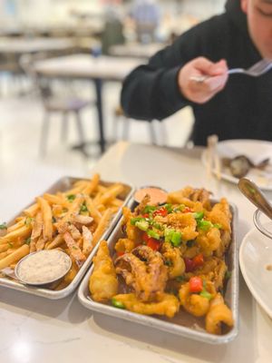 EMC Seafood & Raw Bar by null