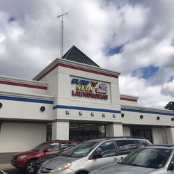 Surf "N" Suds Laundromat