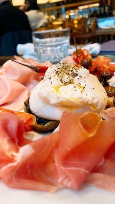 Tiramisu Saint-Laurent | Restaurant italien & japonais à Montréal by null