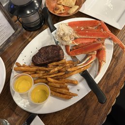 1lb Snow Crab & Filet Mignon