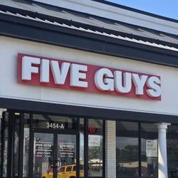 Five Guys - Front
