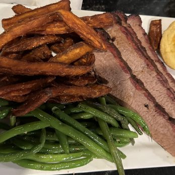Block Brewing Company - Beef Brisket, sweet potato fries, green beans and corn bread - Brewpubs Near Me - Brighton, Michigan
