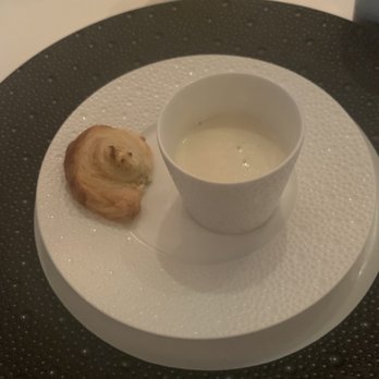Charleston - Cauliflower soup - New American Near Me - Baltimore, Maryland Charleston - Cauliflower soup - New American Near Me - Baltimore, Maryland