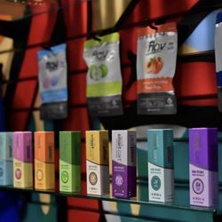 Gasaholics Smoke Shop - Cartridges & Gummies