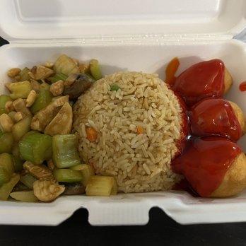 Chinatown Restaurant - Kung Pow chicken lunch - Chinese Near Me - London, Ontario Chinatown Restaurant - Kung Pow chicken lunch - Chinese Near Me - London, Ontario