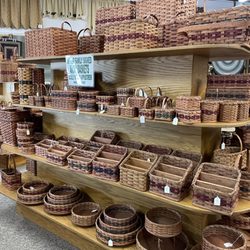 Pam's Place - The best selection of handmade baskets around.