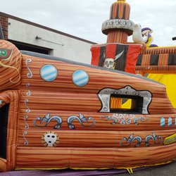 Jump and Slide Entertainment - Pirate party rentals? We have the perfect Pirate inflatable ship for your party..Jump And Slide has the largest selection of ...