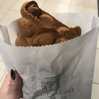 Toast Delight - HK Milk Tea Egg Waffle $4.50 - Desserts Near Me - Markham, Ontario