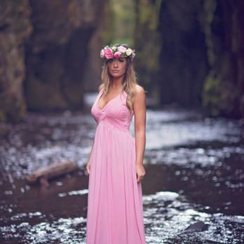 Leahana Byrd Photography - Photo Shoot in the Columbia Gorge - Session Photography Near Me Leahana Byrd Photography - Photo Shoot in the Columbia Gorge - Session Photography Near Me