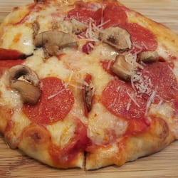 Just Off Vine - Pepperoni and mushroom flatbread