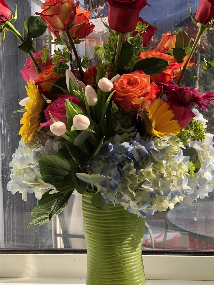BUSY BEE FLORIST 30 Photos & 22 Reviews Florists 5 Division St, East Greenwich, RI Phone