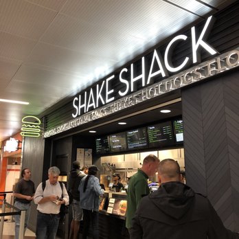 Shake Shack - Waiting for my burger - American Near Me - Atlanta, Georgia