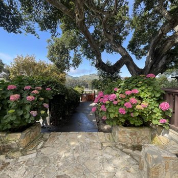 Saddle Mountain  - Pathway to the pool - Campgrounds Near Me - Carmel, California