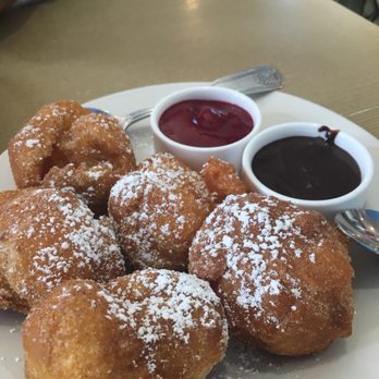 Azul 18 - Home Made Beignets - New American Near Me - Chicago, Illinois