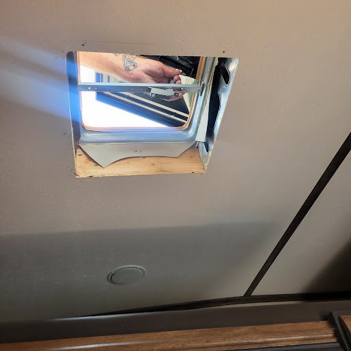 Slide of Sundog Mobile RV Inspection, Maintenance and Repair