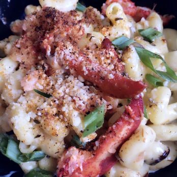 Wrap'N'Roll - Lobster Mac - Food Trucks Near Me