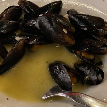 Antica Forma - Mussels Al vino vianco. Perfectly cooked and a delicious sauce. - Pizza Near Me - Moab, Utah