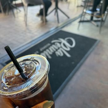 La Reunion - Bars Near Me - Dallas, Texas
