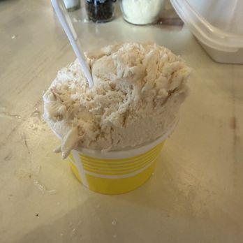 Mandola's Italian Kitchen - Almond gelato - Italian Near Me - Maitland, Florida Mandola's Italian Kitchen - Almond gelato - Italian Near Me - Maitland, Florida