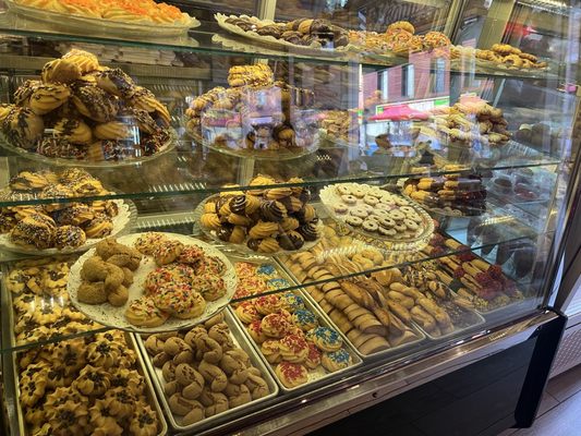 Cannoli King by null