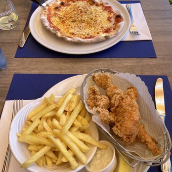 Hotel Restaurant Seegarten Marina Spiez - Chicken tenders & pizza - Swiss Food Near Me - Spiez, BE Hotel Restaurant Seegarten Marina Spiez - Chicken tenders & pizza - Swiss Food Near Me - Spiez, BE