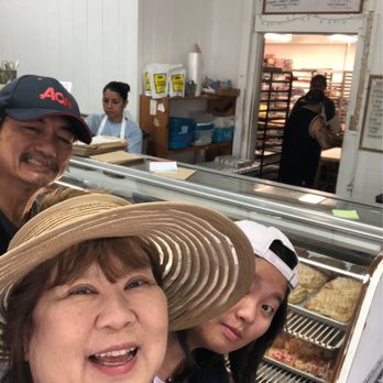 Mt View Bakery - Happy campers - Bakeries Near Me - Mountain View, Hawaii