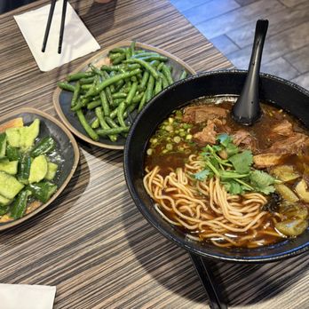 Inshou Dim Dim Noodle - N27. 台灣紅燒牛肉麵 Taiwanese Braised Beef Noodle Soup, Garlic green beans, Taiwanese pickled cucumbers - Taiwanese Near Me - San Mateo, California Inshou Dim Dim Noodle - N27. 台灣紅燒牛肉麵 Taiwanese Braised Beef Noodle Soup, Garlic green beans, Taiwanese pickled cucumbers - Taiwanese Near Me - San Mateo, California