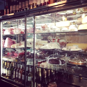 Le Comptoir Fromager - Heureuse privilégiée pour l'ouverture du "Comptoir Fromager" - Cheese Shops Near Me - Bordeaux, 33 Le Comptoir Fromager - Heureuse privilégiée pour l'ouverture du "Comptoir Fromager" - Cheese Shops Near Me - Bordeaux, 33