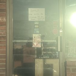 Jack's Donuts - Closed sign