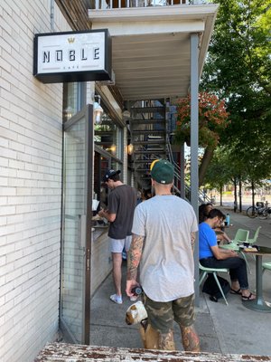 Noble Café by null