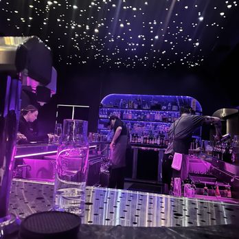Stargazer - Bar setting - Cocktail Bars Near Me - Minneapolis, Minnesota
