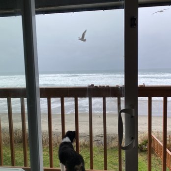 Surfside Resort - Balcony waterfront - Hotels Near Me - Rockaway Beach, Oregon Surfside Resort - Balcony waterfront - Hotels Near Me - Rockaway Beach, Oregon