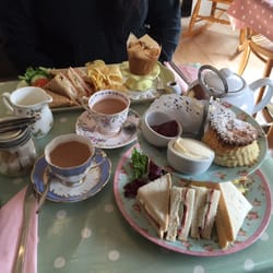 The Parlour Tearoom - Lunch with all the trimmings!!