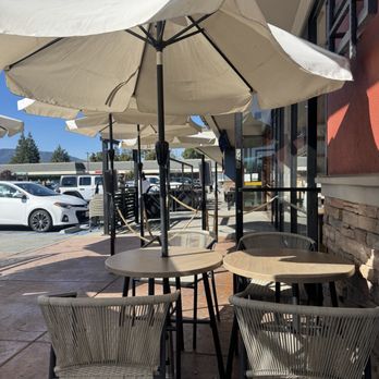 Morning Lobby - Outside seating - Coffee & Tea Near Me - San Jose, California Morning Lobby - Outside seating - Coffee & Tea Near Me - San Jose, California