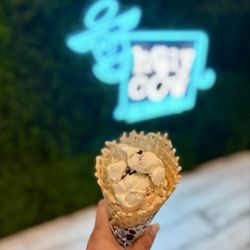 Holy Cow Ice Cream Cafe - Small Cookie Dough and Gooey Berry Buttercake