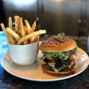 Moxies Barlow Restaurant - Loaded Burguer - Canadian (New) Near Me - Calgary, Alberta Moxies Barlow Restaurant - Loaded Burguer - Canadian (New) Near Me - Calgary, Alberta