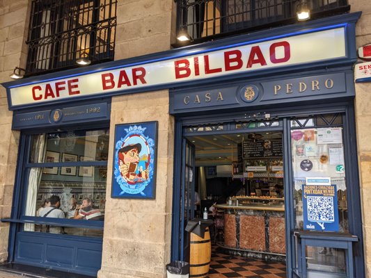 Café Bar Bilbao by null