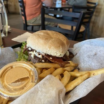 LUCKY’S IRON DOOR ROADHOUSE - Updated February 2025 - 428 Photos & 397