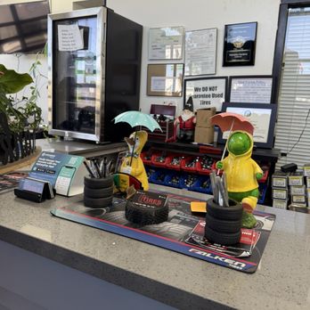 Alex Tires - Wheel & Rim Repair Near Me - Hawaiian Gardens, California Alex Tires - Wheel & Rim Repair Near Me - Hawaiian Gardens, California