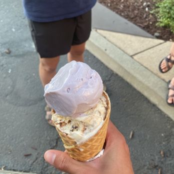 Salt & Straw - The ice cream tasting like Diego's memory - Ice Cream & Frozen Yogurt Near Me - Roseville, California Salt & Straw - The ice cream tasting like Diego's memory - Ice Cream & Frozen Yogurt Near Me - Roseville, California