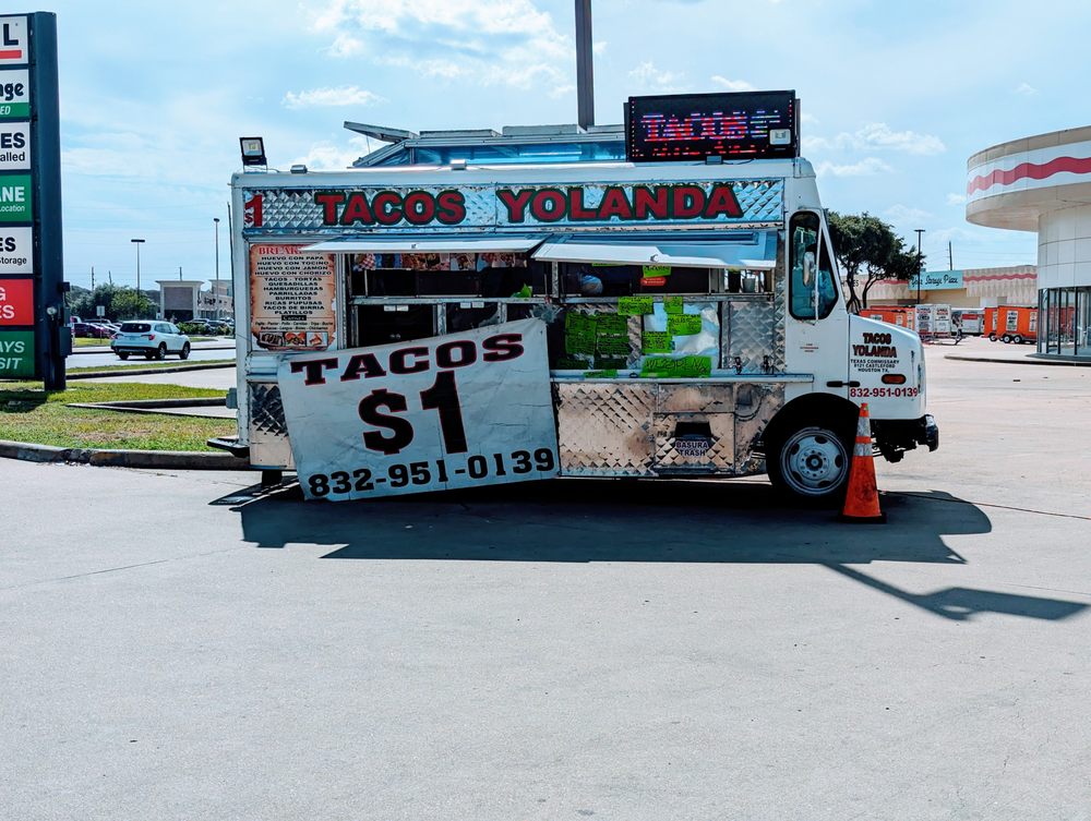 Tacos Yolanda Logo