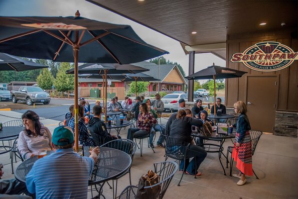 Southpaws Pizza and Sports Bar by null