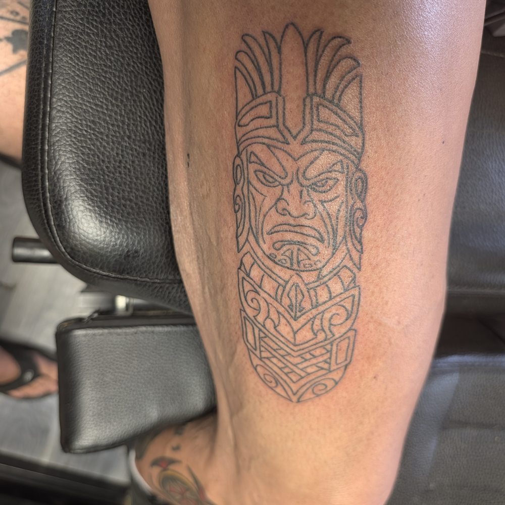 Aloha Moon Tattoo - Totem warrior - Tattoo Near Me - Kapaʻa, Hawaii Aloha Moon Tattoo - Totem warrior - Tattoo Near Me - Kapaʻa, Hawaii