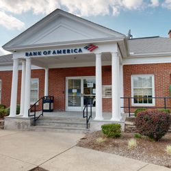 Bank of America Financial Center - Storefront