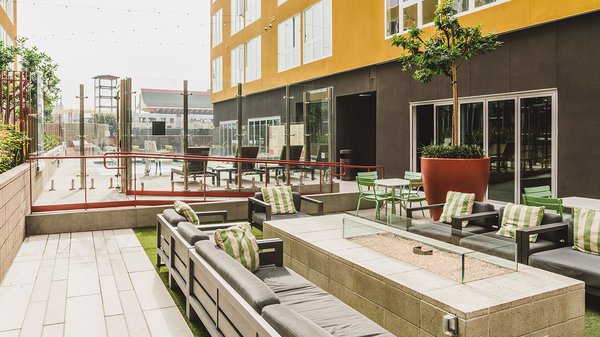 Blossom Plaza by null