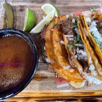 Mariachisss Tacos - Birria Dorados - Mexican Near Me - San Antonio, Texas