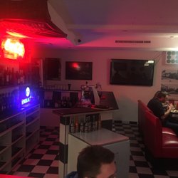 Hemingway's Diner&Bar