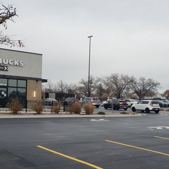 Starbucks - Long line because the inside is "temporarily closed." - Coffee & Tea Near Me - Lombard, Illinois