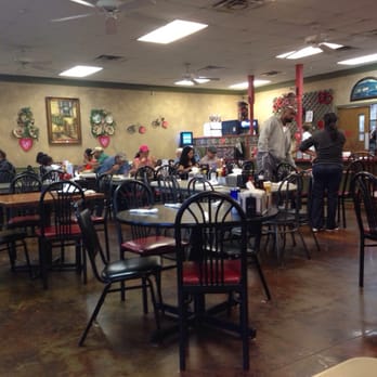Papa's Cafe - Great diner feel with plenty of space for any size group. - American Near Me - Harker Heights, Texas
